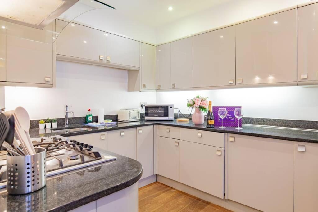 Unique And Quirky Central Apartment With Parking オックスフォード エクステリア 写真