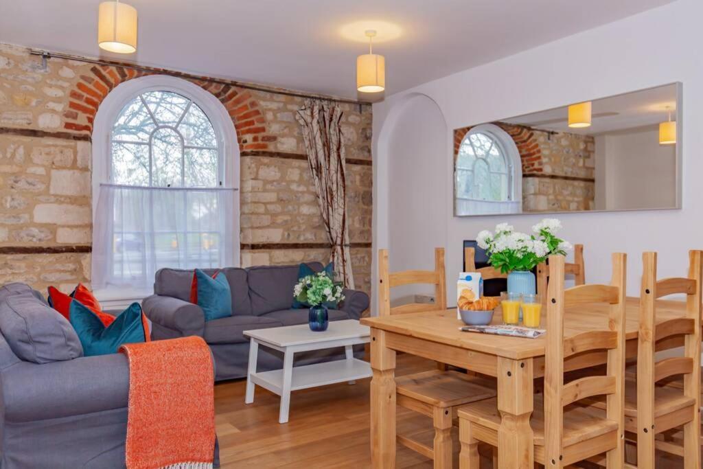 Unique And Quirky Central Apartment With Parking オックスフォード エクステリア 写真